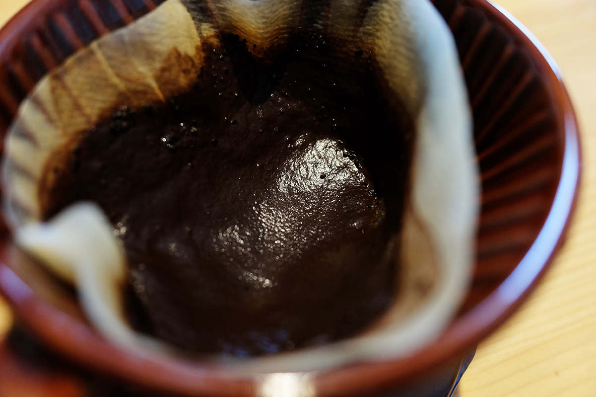 漉した後のコーヒー粉